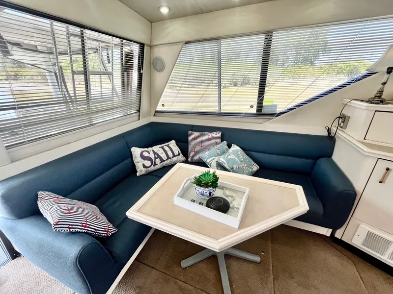 Slide: The Image of 1996 Bayliner 3988 39 - 7835263