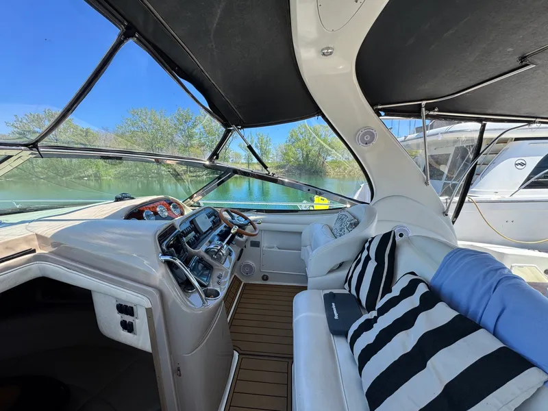 Slide: The Image of 2003 Sea Ray 360 Sundancer 36 - 7835451