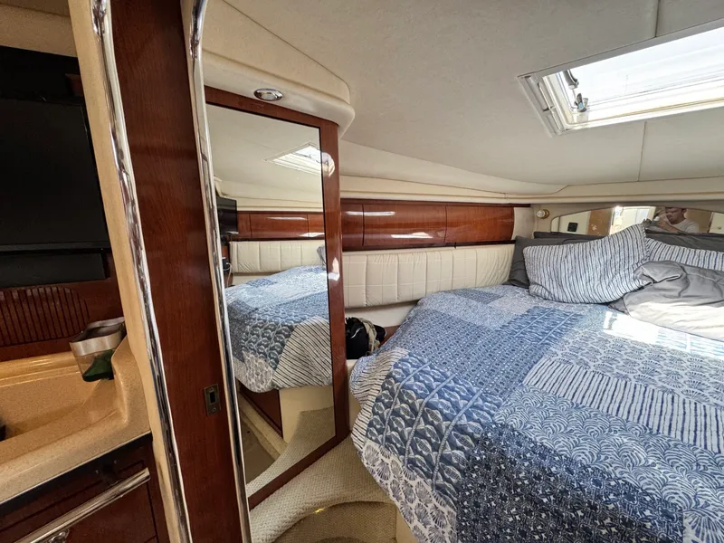 Slide: The Image of 2003 Sea Ray 360 Sundancer 36 - 7835464