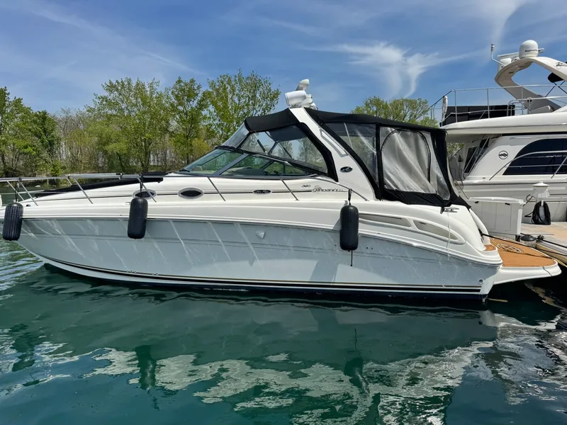 Slide: The Image of 2003 Sea Ray 360 Sundancer 36 - 7835441