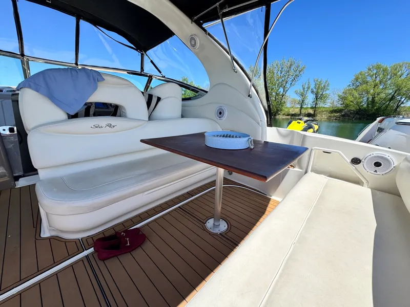 Slide: The Image of 2003 Sea Ray 360 Sundancer 36 - 7835447