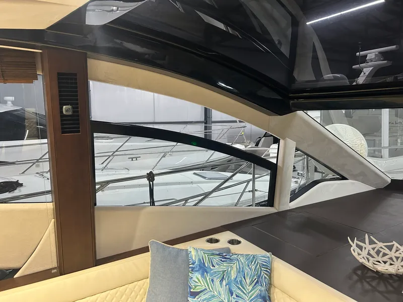 Slide: The Image of 2018 Galeon 560 Sky 56 - 7835572