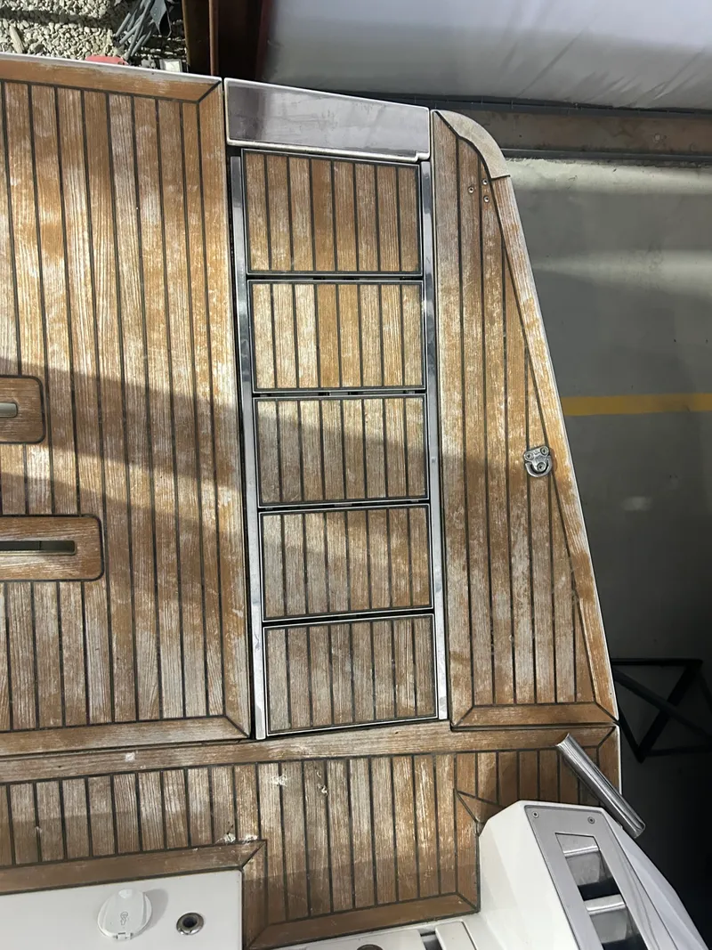 Slide: The Image of 2018 Galeon 560 Sky 56 - 7835534