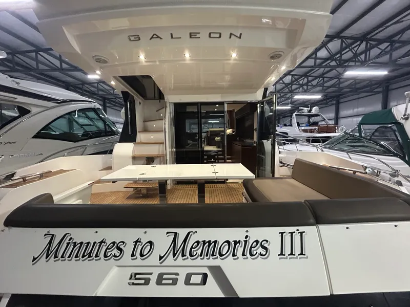 Slide: The Image of 2018 Galeon 560 Sky 56 - 7835542