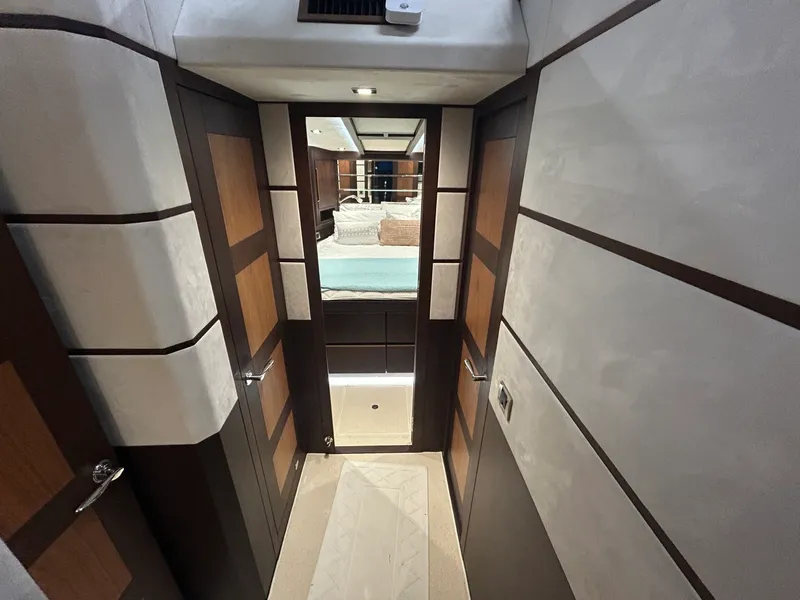 Slide: The Image of 2018 Galeon 560 Sky 56 - 7835588
