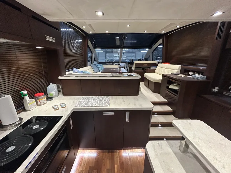 Slide: The Image of 2018 Galeon 560 Sky 56 - 7835558