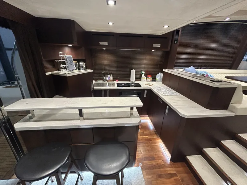 Slide: The Image of 2018 Galeon 560 Sky 56 - 7835549
