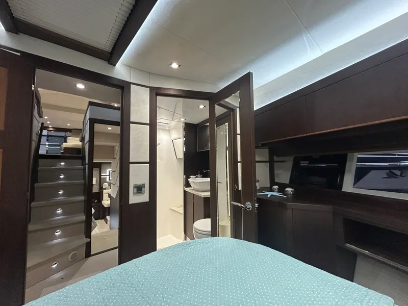 Slide: The Image of 2018 Galeon 560 Sky 56 - 7835592