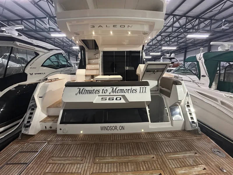 Slide: The Image of 2018 Galeon 560 Sky 56 - 7835533
