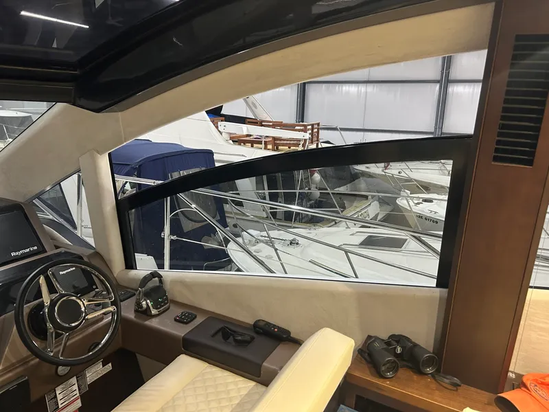 Slide: The Image of 2018 Galeon 560 Sky 56 - 7835573
