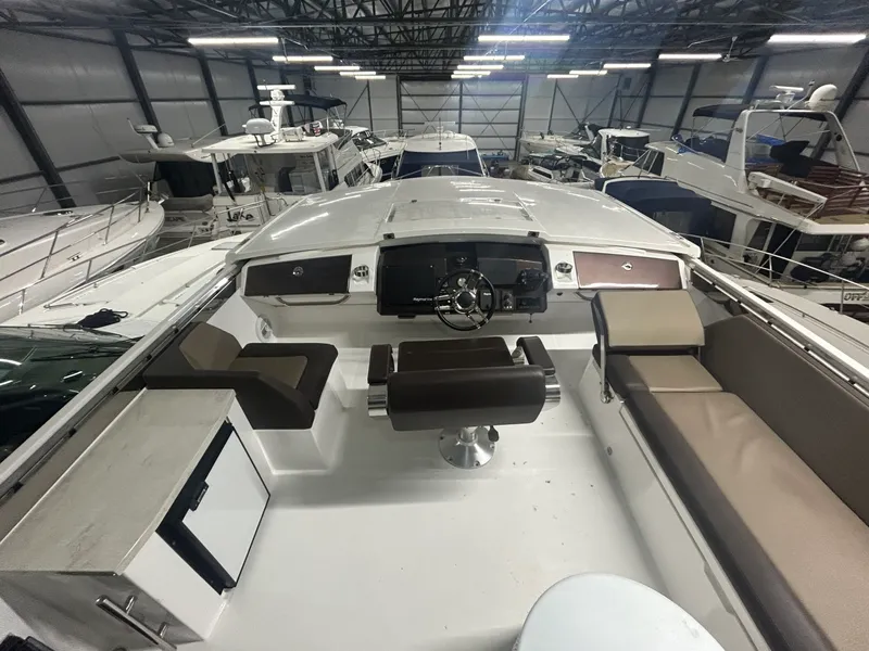 Slide: The Image of 2018 Galeon 560 Sky 56 - 7835521