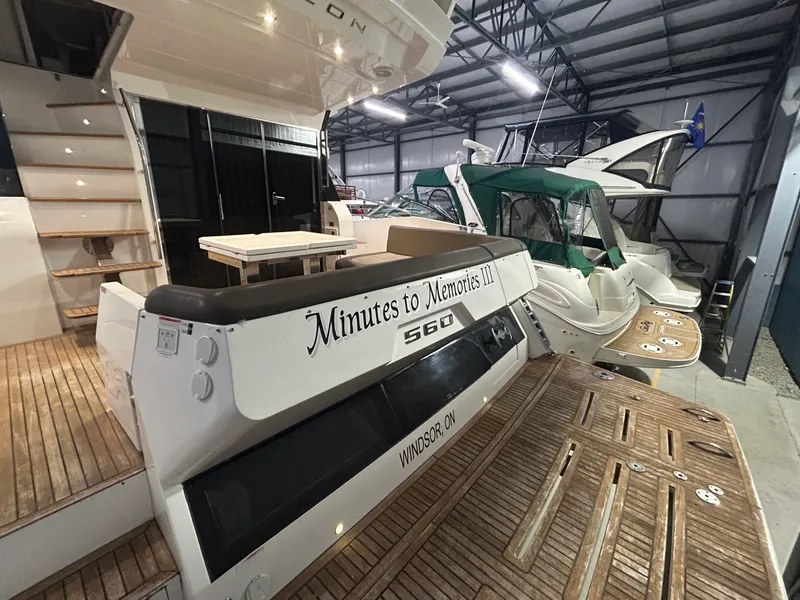 Slide: The Image of 2018 Galeon 560 Sky 56 - 7835531