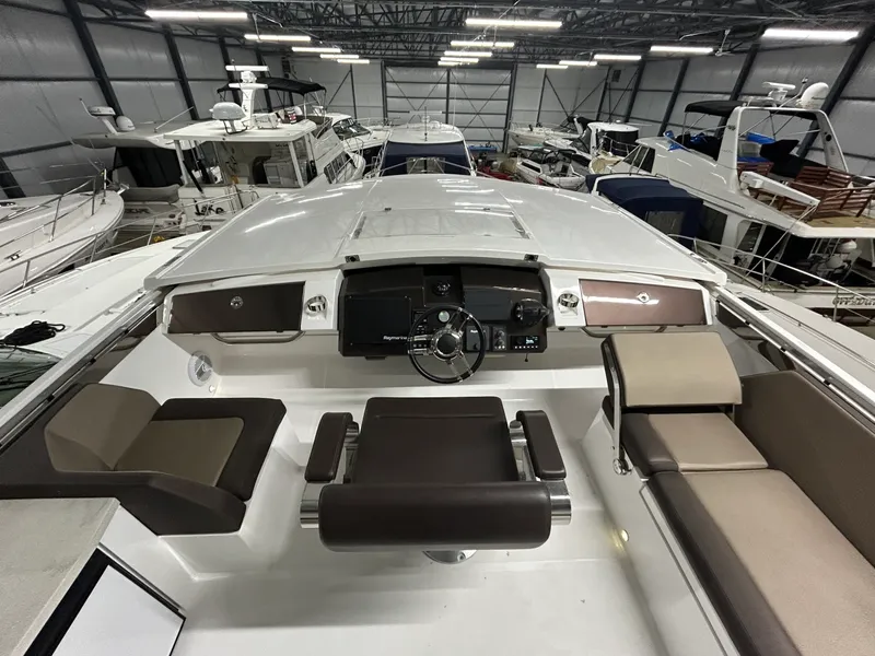 Slide: The Image of 2018 Galeon 560 Sky 56 - 7835610