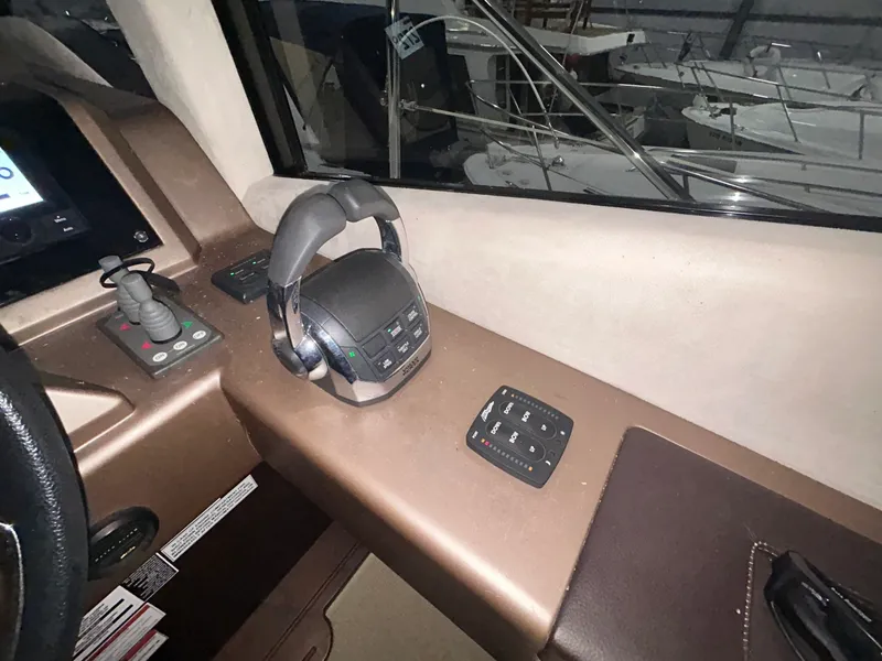 Slide: The Image of 2018 Galeon 560 Sky 56 - 7835579