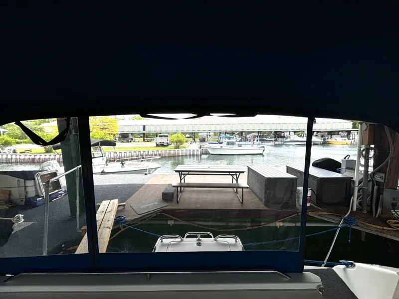Slide: The Image of 1991 Sea Ray 400 Express Cruiser 40 - 7835631