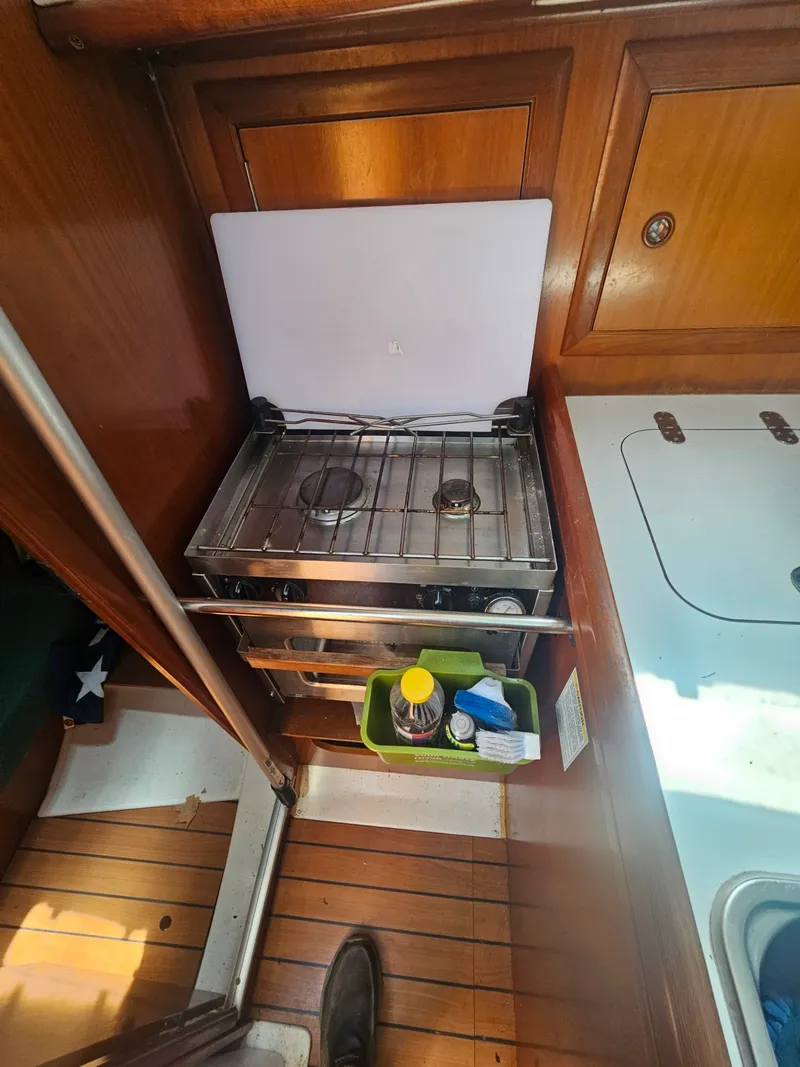 Slide: The Image of 2003 Beneteau 311 31 - 7835753