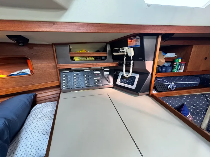 Slide: The Image of 1987 C&C 38 MKIII 38 - 7835783