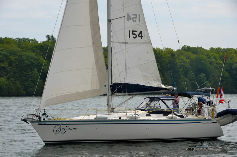 The Image of 1988 Hunter Legend 37 37 - 7835806