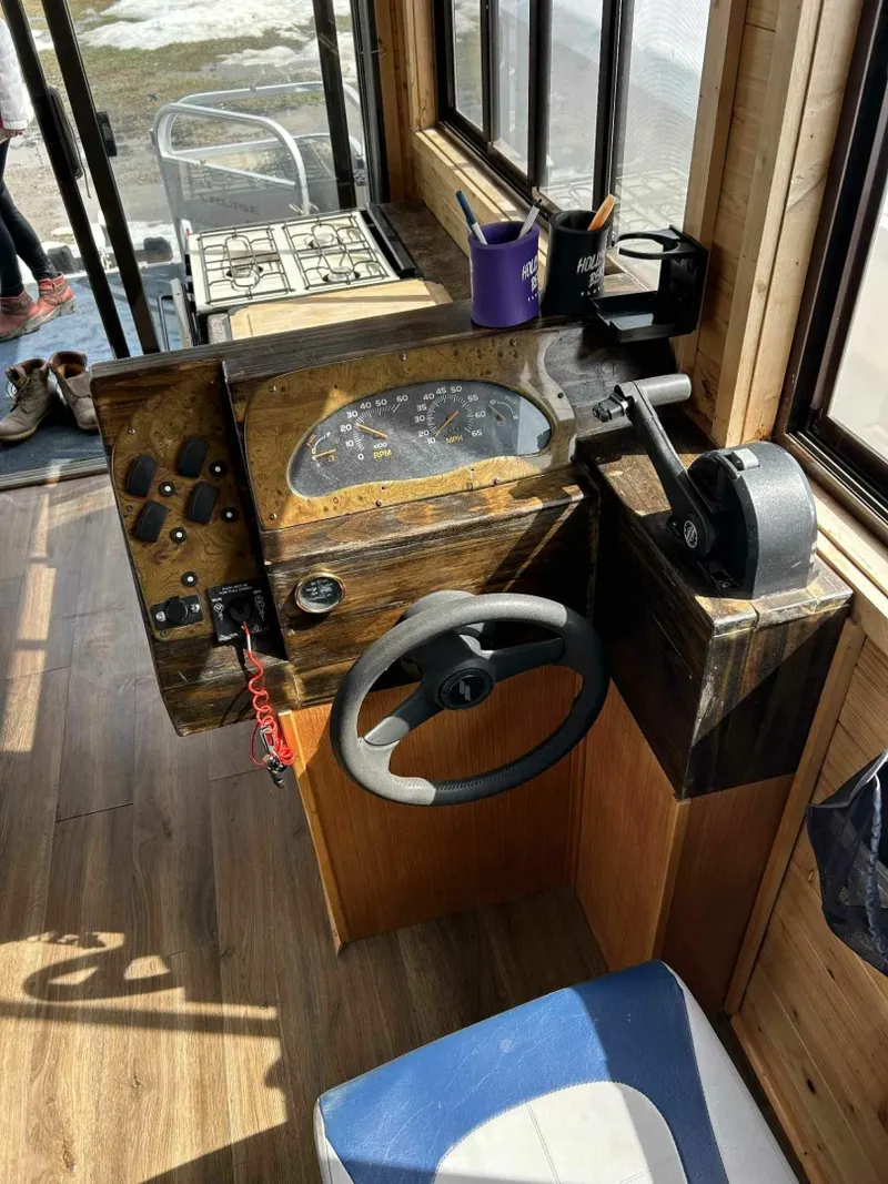 Slide: The Image of 2019 Cruise Fish 220 22 - 7835904