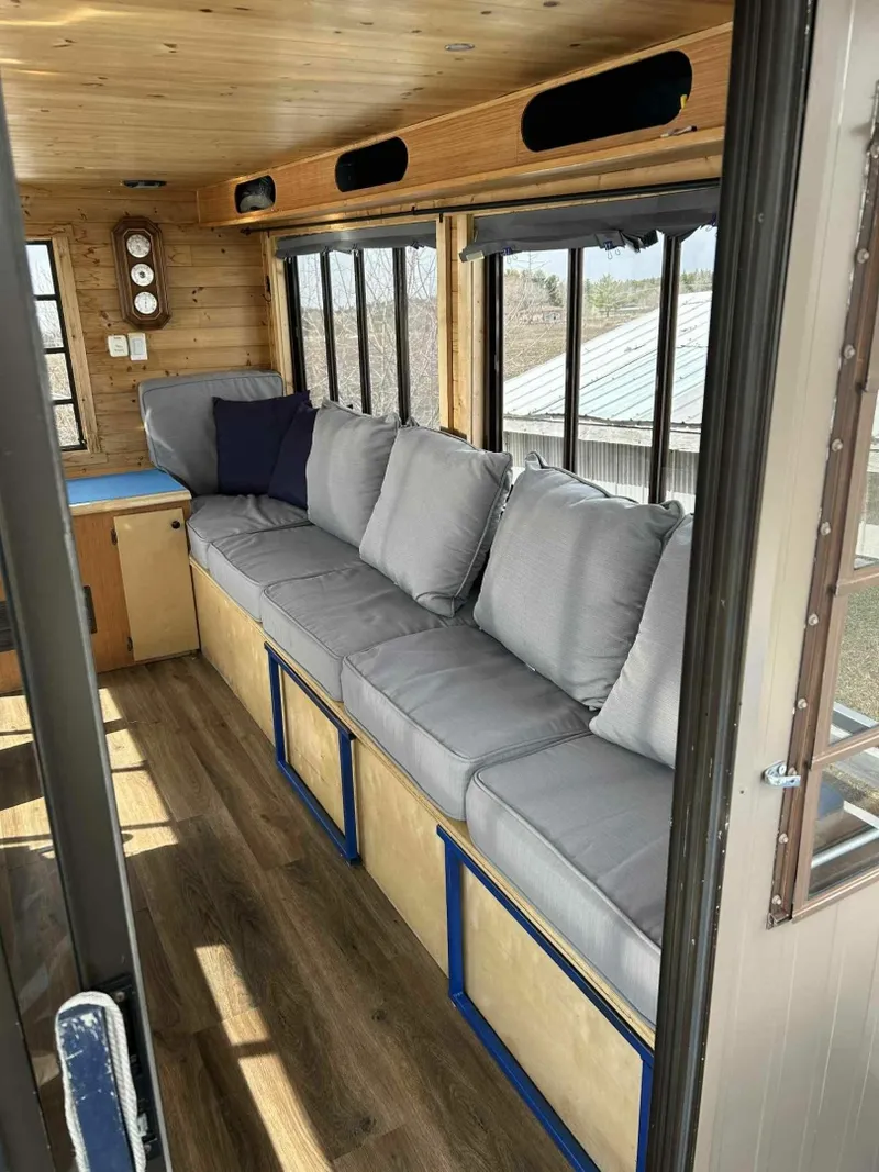 Slide: The Image of 2019 Cruise Fish 220 22 - 7835902