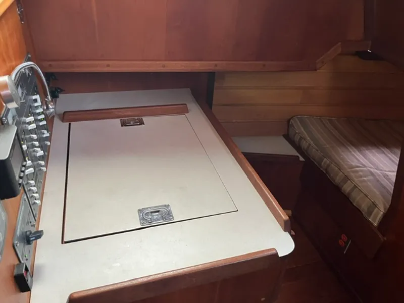 Slide: The Image of 2020 Bruce Roberts Bruce Roberts 46' Pilothouse 46 - 7836066