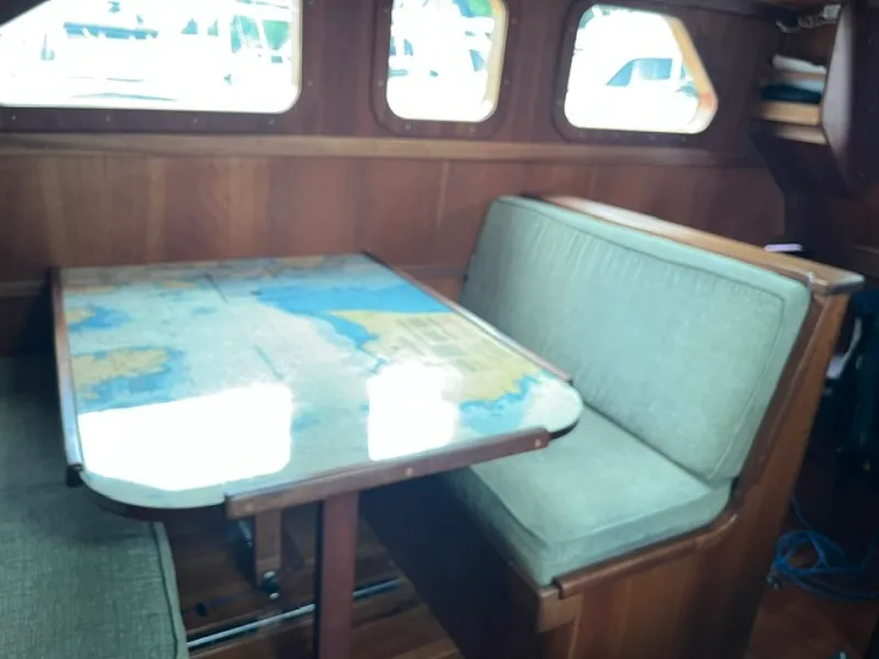 Slide: The Image of 2020 Bruce Roberts Bruce Roberts 46' Pilothouse 46 - 7836064