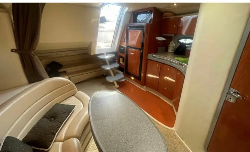 Slide: The Image of 2006 Larson Cabrio 370 37 - 7836158