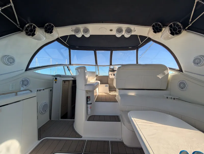 Slide: The Image of 2002 Cruisers Yachts 3672 40 - 7836288