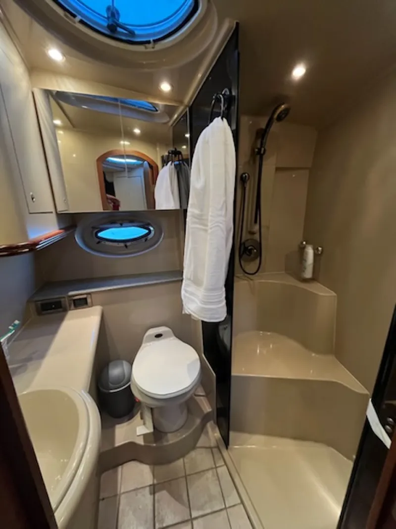 Slide: The Image of 2002 Cruisers Yachts 3672 40 - 7836332