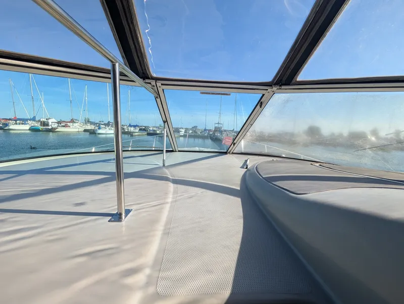 Slide: The Image of 2002 Cruisers Yachts 3672 40 - 7836293