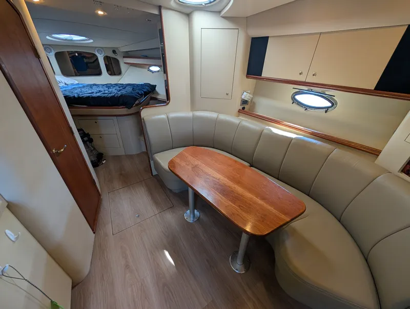 Slide: The Image of 2002 Cruisers Yachts 3672 40 - 7836308