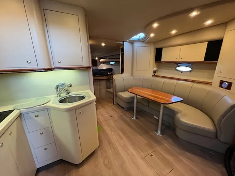 Slide: The Image of 2002 Cruisers Yachts 3672 40 - 7836304