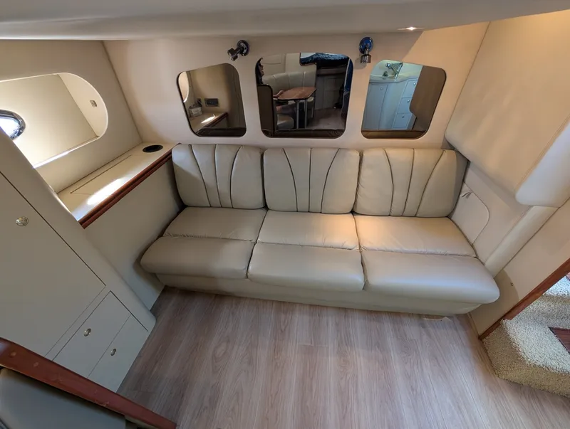 Slide: The Image of 2002 Cruisers Yachts 3672 40 - 7836321
