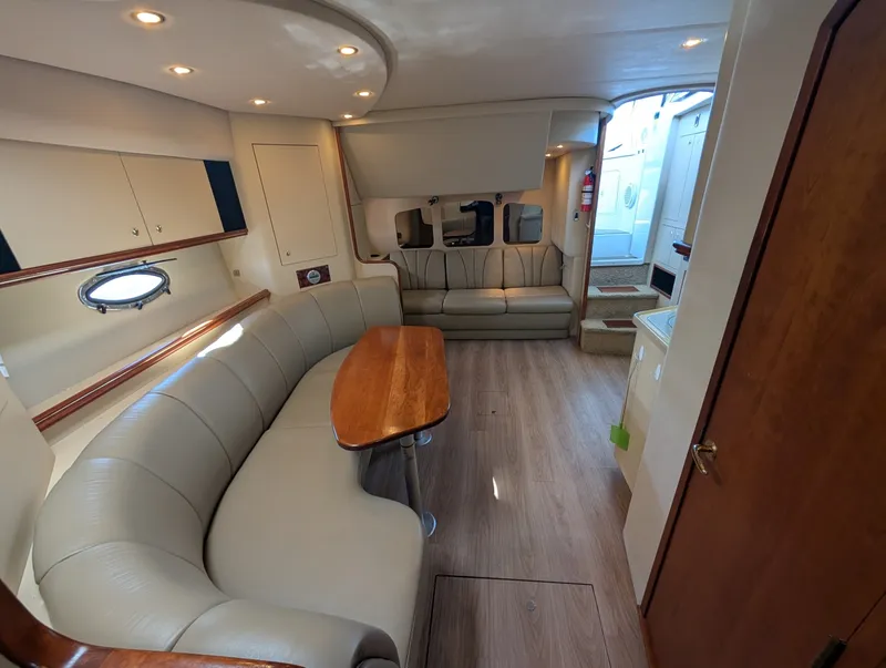 Slide: The Image of 2002 Cruisers Yachts 3672 40 - 7836316