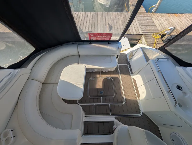 Slide: The Image of 2002 Cruisers Yachts 3672 40 - 7836287