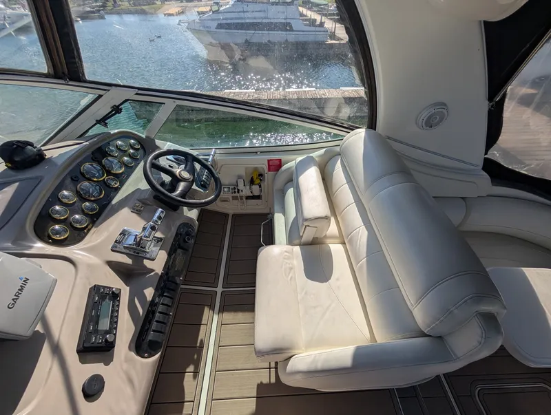 Slide: The Image of 2002 Cruisers Yachts 3672 40 - 7836295