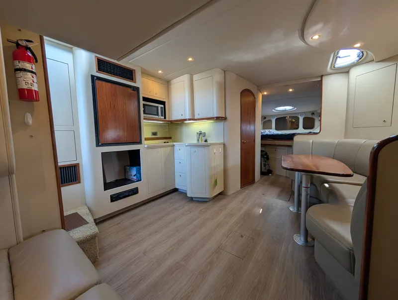 Slide: The Image of 2002 Cruisers Yachts 3672 40 - 7836300