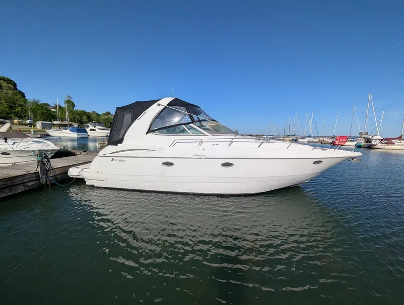 The Image of 2002 Cruisers Yachts 3672 40 - 7836273