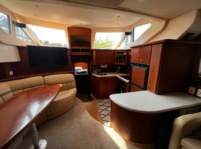 Slide: The Image of 2004 Silverton 43 Motor Yacht 43 - 7836347