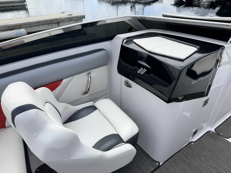 Slide: The Image of 2023 Four Winns HD240 RS Surf 24 - 7836392