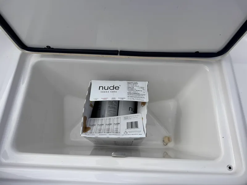 Slide: The Image of 2023 Four Winns HD240 RS Surf 24 - 7836412