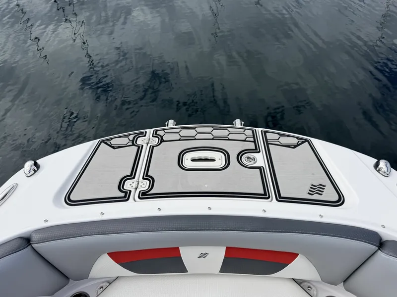 Slide: The Image of 2023 Four Winns HD240 RS Surf 24 - 7836413