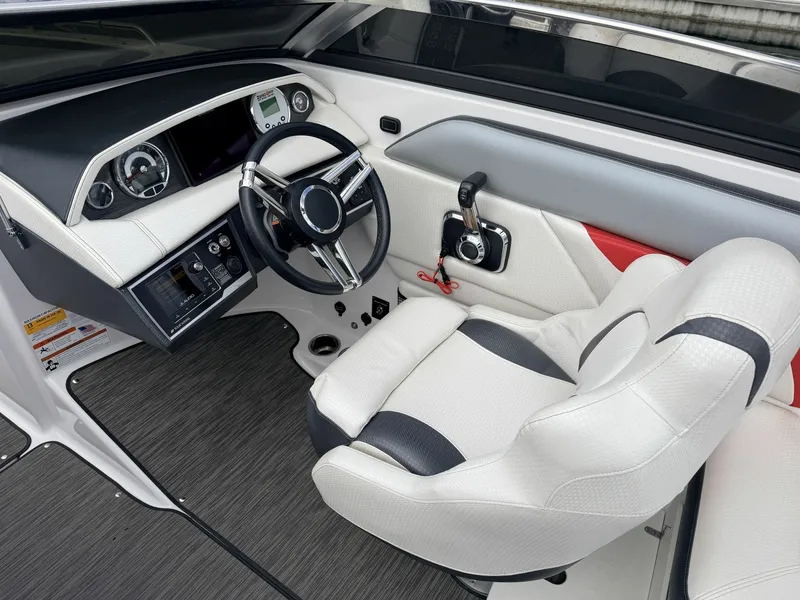 Slide: The Image of 2023 Four Winns HD240 RS Surf 24 - 7836395