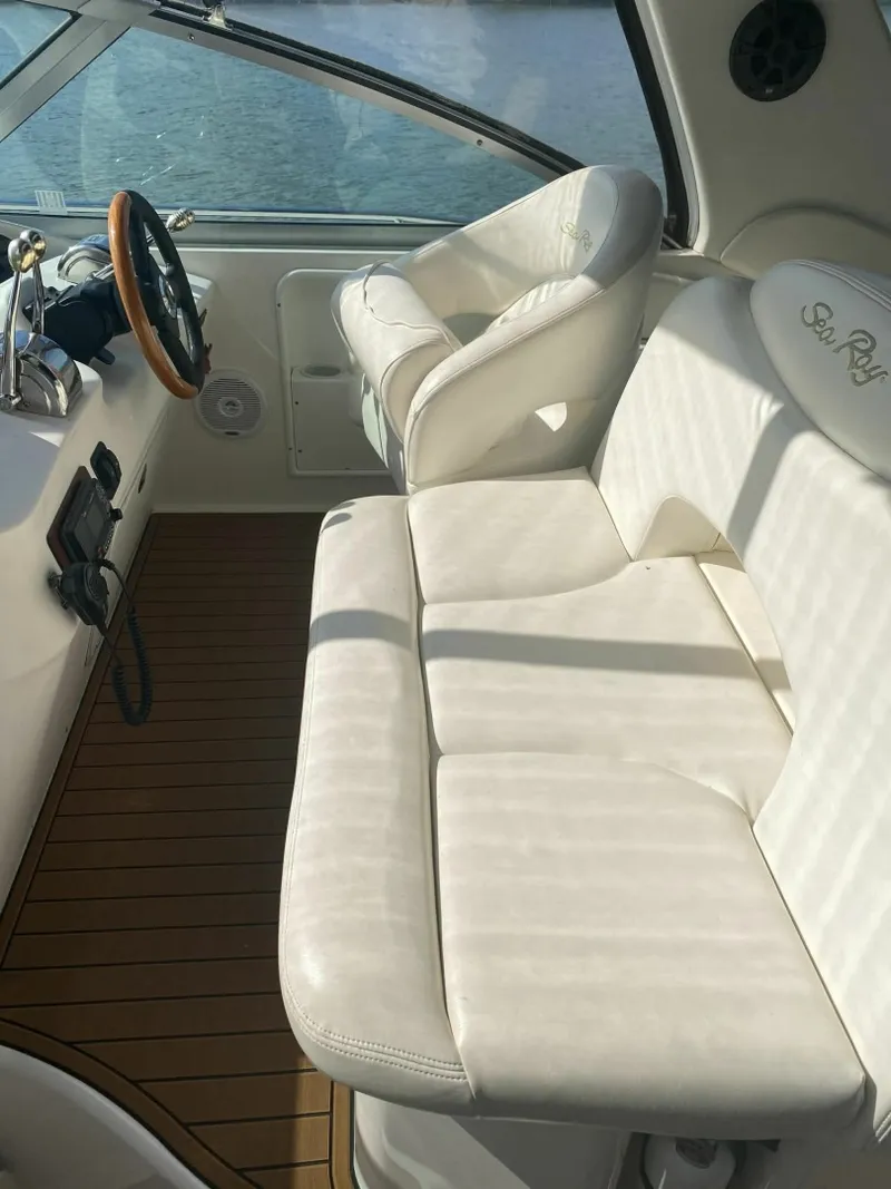 Slide: The Image of 2003 Sea Ray Sundancer 340 34 - 7836464