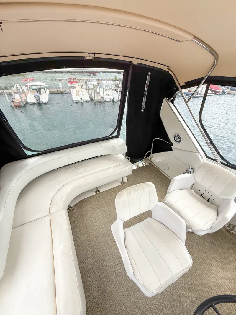 Slide: The Image of 1996 Sea Ray 370 Sedan Bridge 37 - 7836509