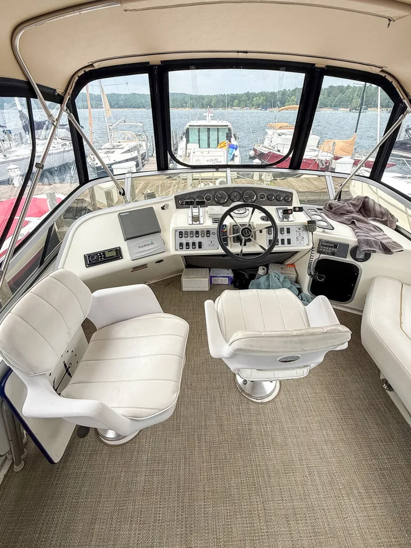 Slide: The Image of 1996 Sea Ray 370 Sedan Bridge 37 - 7836503