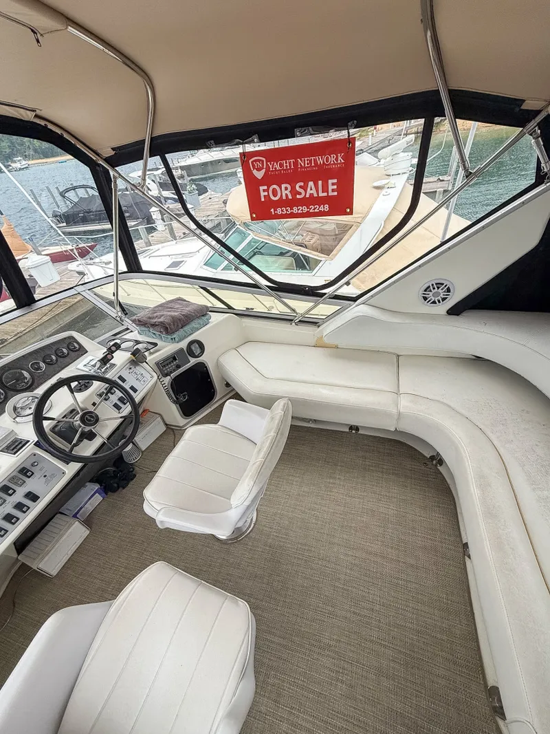 Slide: The Image of 1996 Sea Ray 370 Sedan Bridge 37 - 7836508