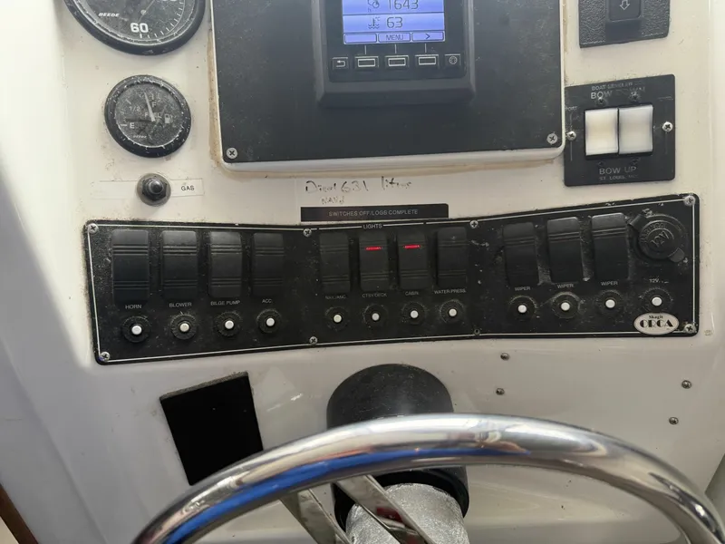Slide: The Image of 2000 Skagit Orca 27 XLC 27 - 7836535