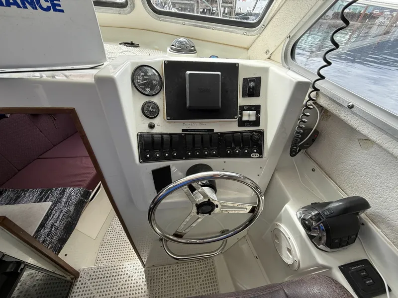 Slide: The Image of 2000 Skagit Orca 27 XLC 27 - 7836528