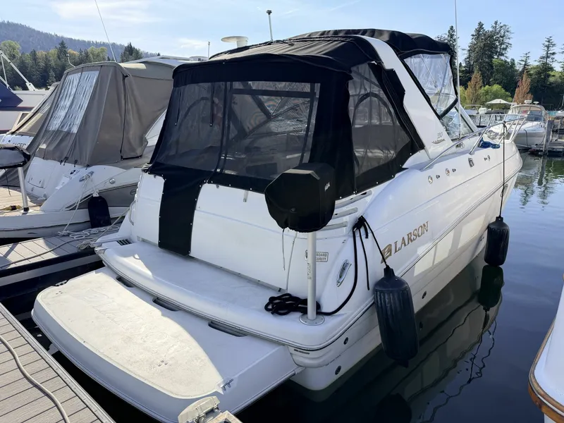 Slide: The Image of 2000 Larson Cabrio 330 33 - 7836555